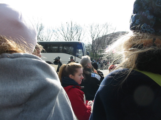 Bus goes by on Penn Ave
