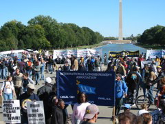 Still eary, people still gather