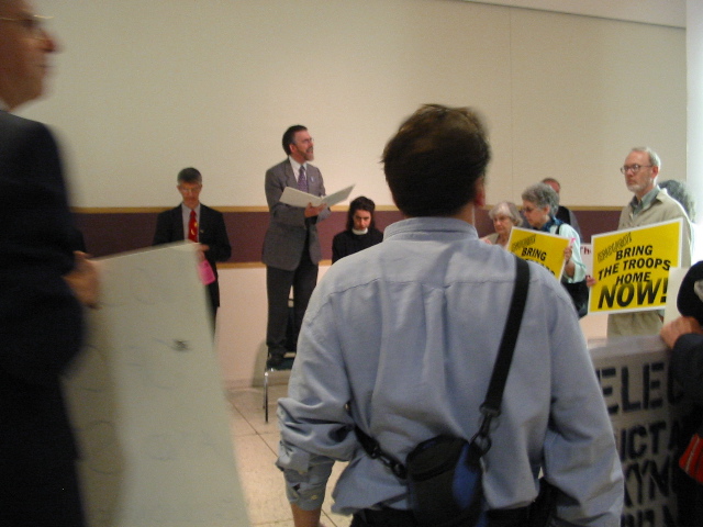Rev. Sam Trumbore Prays